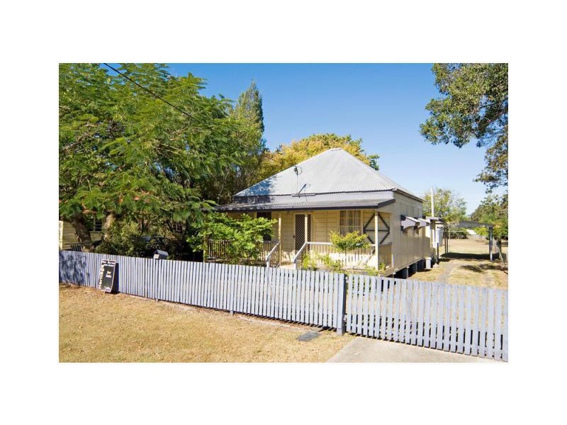 80 Woodford Street, One Mile QLD 4305