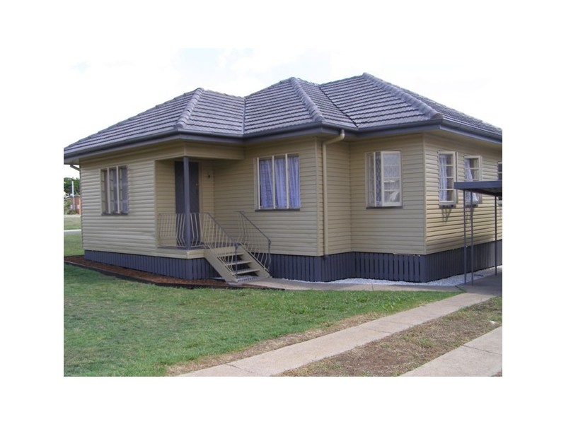 178 Glebe Road, Booval QLD 4304