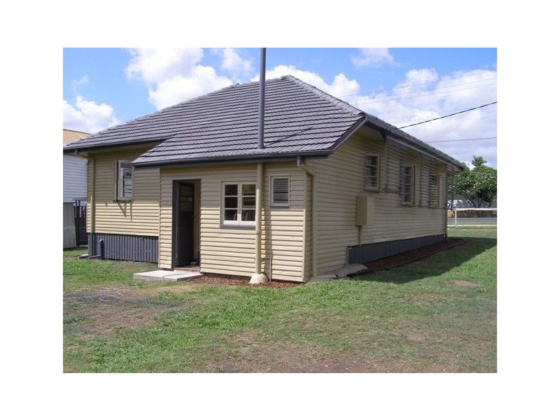 178 Glebe Road, Booval QLD 4304