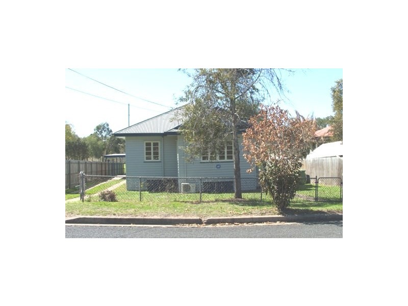 4 Casey Street, Leichhardt QLD 4305