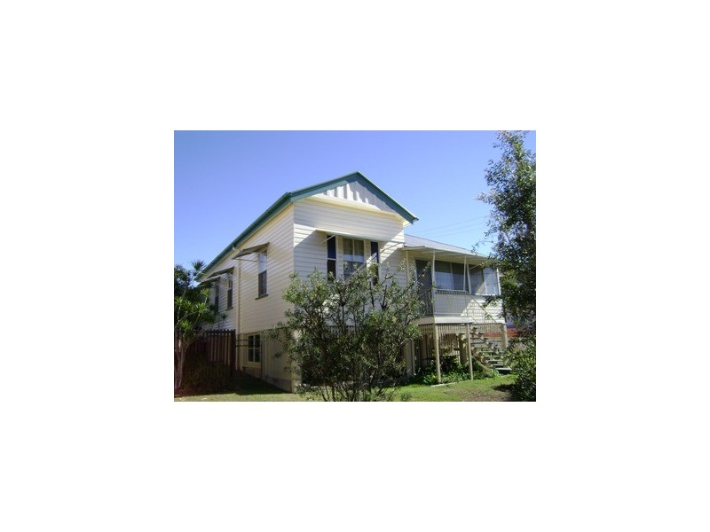 11 Whitehill Road, Newtown QLD 4305