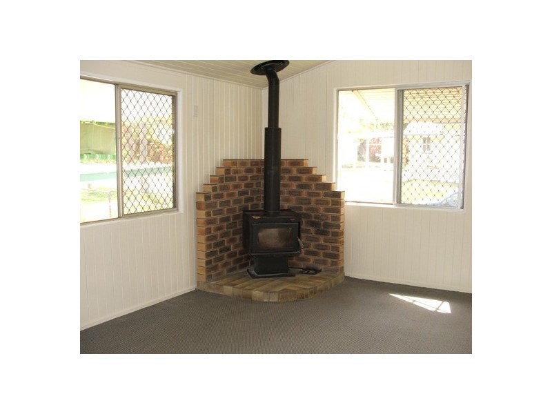 11 Whitehill Road, Newtown QLD 4305