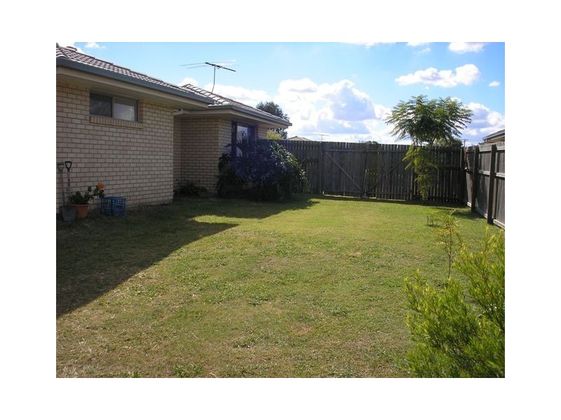 67 Selwyn Street, North Booval QLD 4304