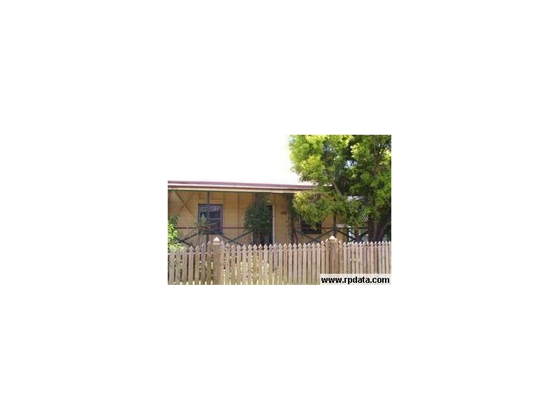 6 Lindsay Street, Bundamba QLD 4304