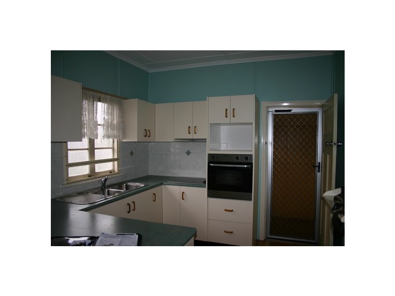 250 Warwick Road, Churchill QLD 4305