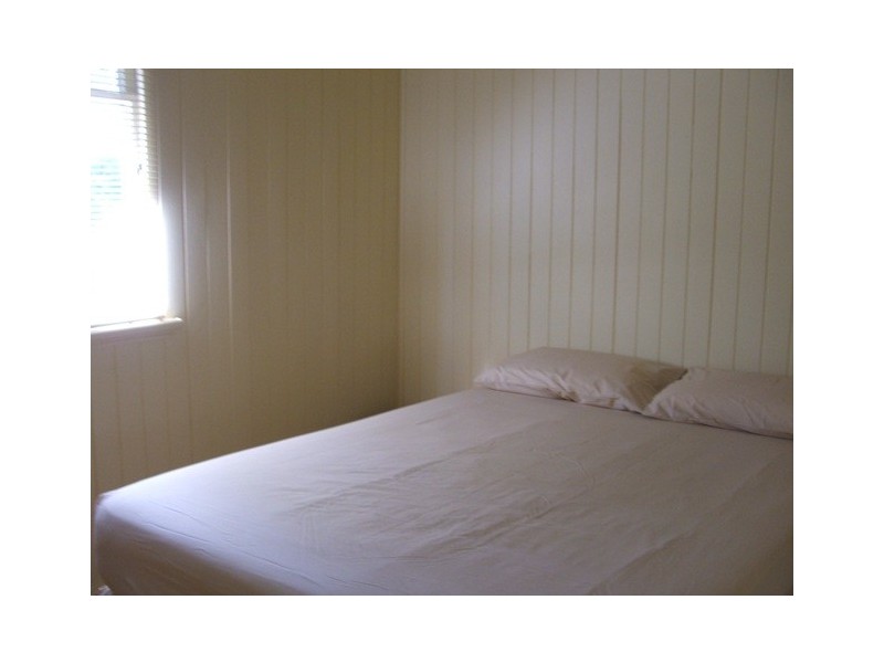 20 Quarry Street, Ipswich QLD 4305