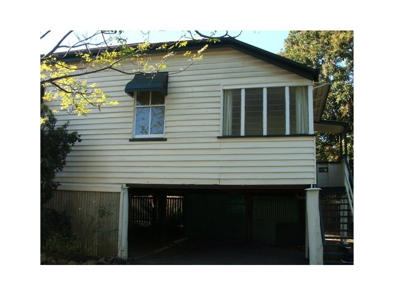 20 Quarry Street, Ipswich QLD 4305