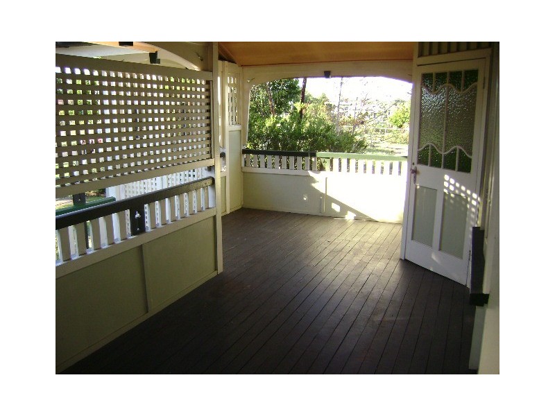 32 Woodford Street, One Mile QLD 4305