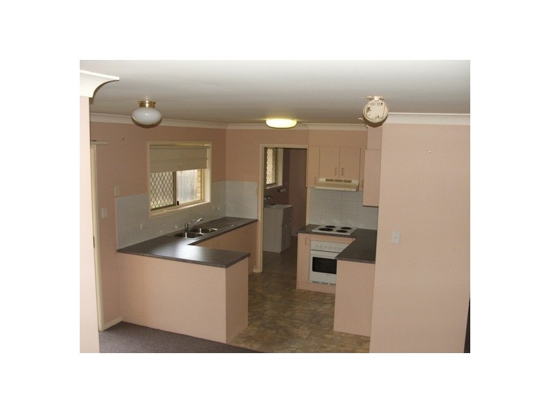 2/46 Cullen, Bundamba QLD 4304