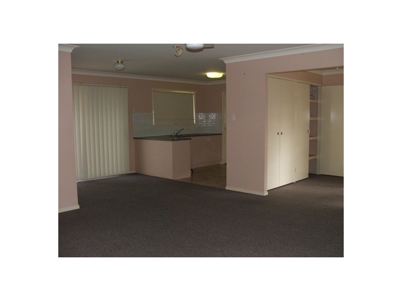 2/46 Cullen, Bundamba QLD 4304