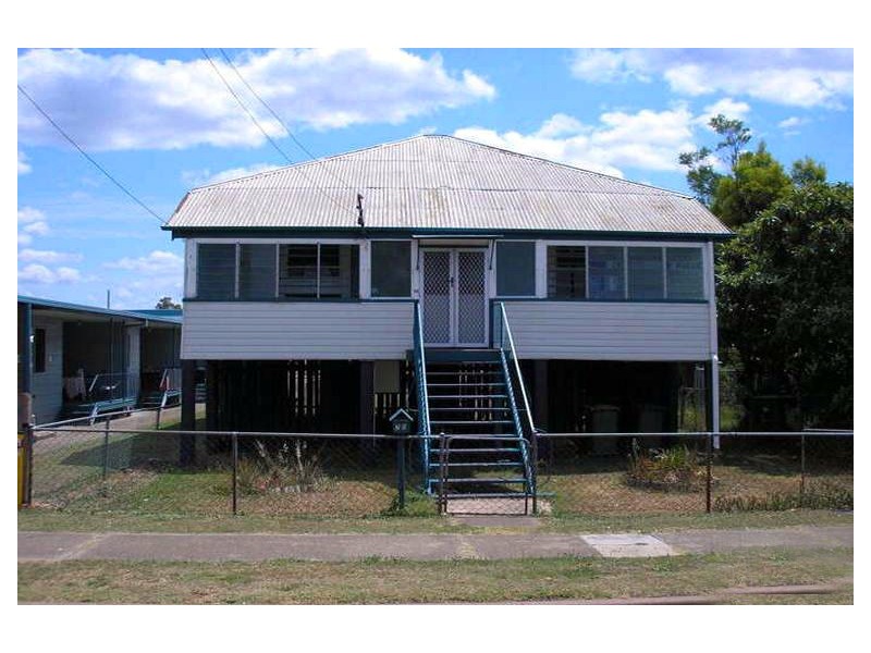 25 The Terrace, North Ipswich QLD 4305
