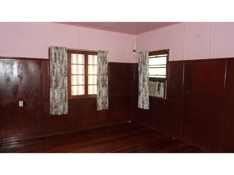 38 Stephenson Street, Sadliers Crossing QLD 4305