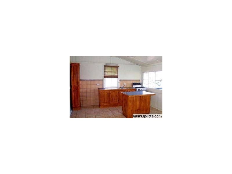 30 Park Street, Ipswich QLD 4305