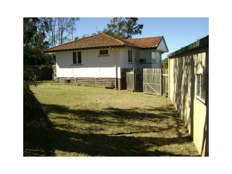 42 Flinders Drive, Leichhardt QLD 4305