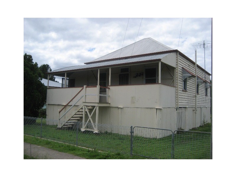 12 Siemons Street, One Mile QLD 4305