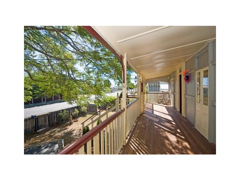 32 Cothill Road, Silkstone QLD 4304