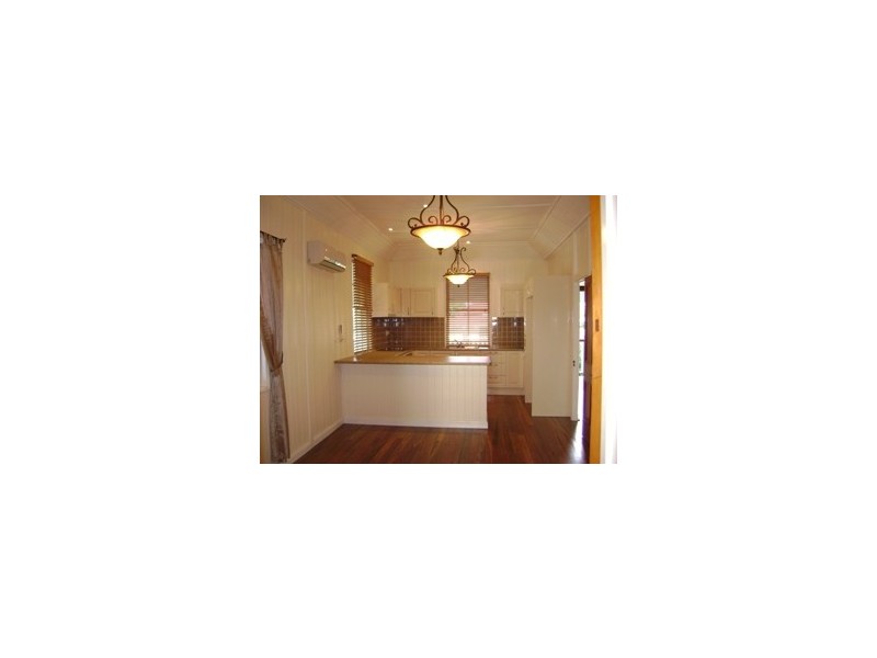 17 Murphy Street, Ipswich QLD 4305