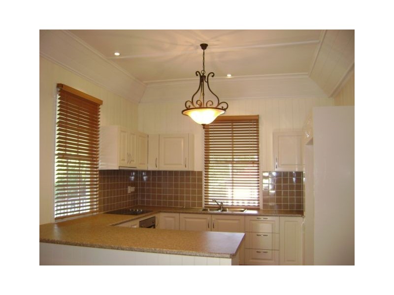 17 Murphy Street, Ipswich QLD 4305