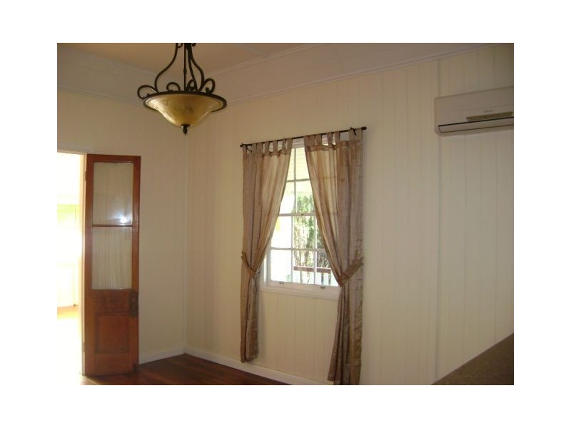 17 Murphy Street, Ipswich QLD 4305