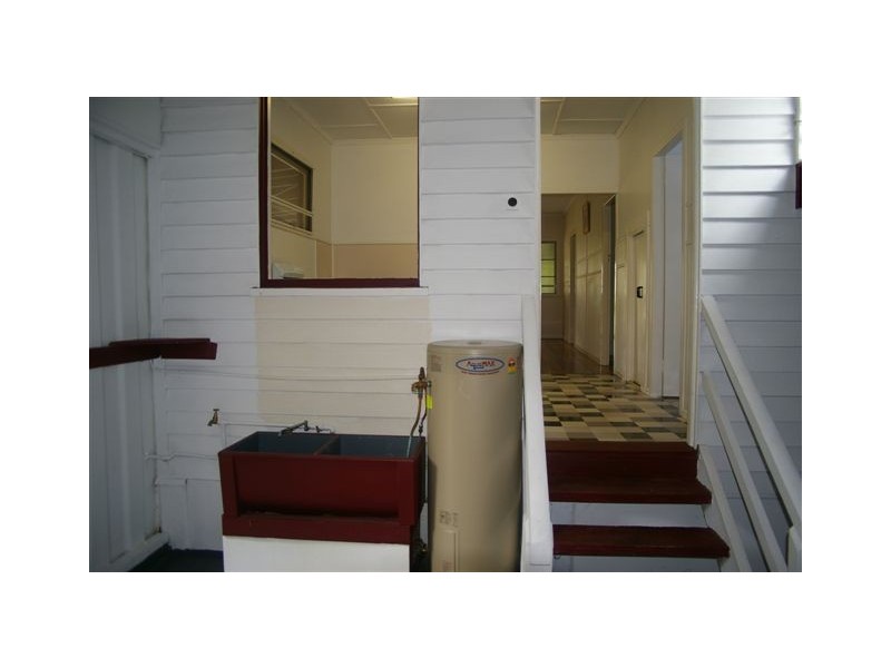 16  Hayes Street, Brassall QLD 4305