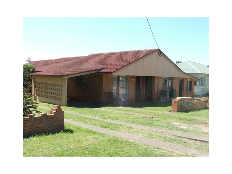 Unit 1/9 Green Street, Booval QLD 4304