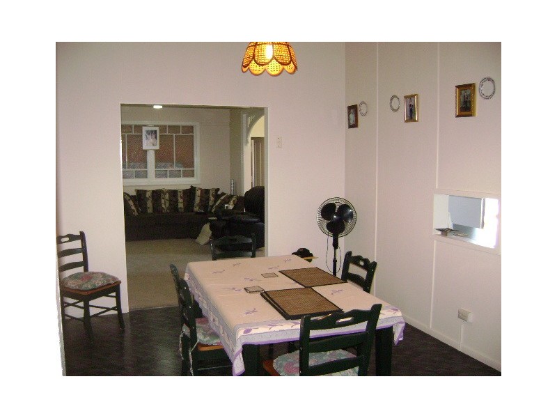 102 Downs Street, North Ipswich QLD 4305