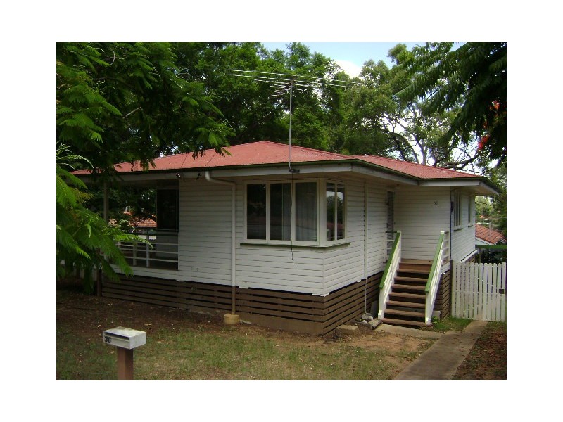 36 Aspinal Street, Leichhardt QLD 4305
