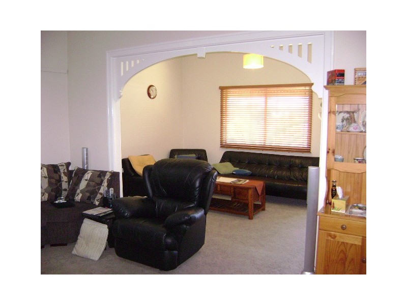 102 Downs Street, North Ipswich QLD 4305