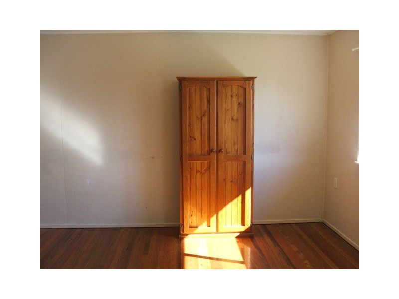 4/9 Green Street, Booval QLD 4304