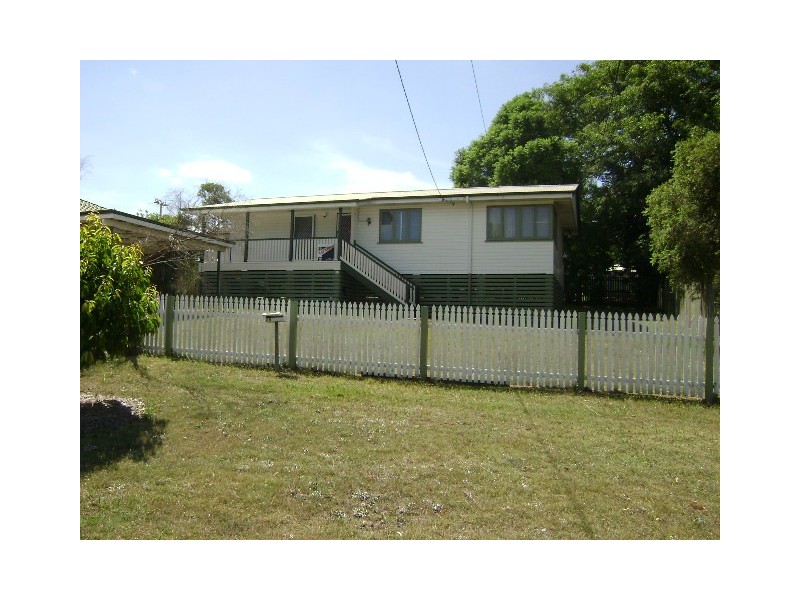 28 Wentworth Street, Leichhardt QLD 4305