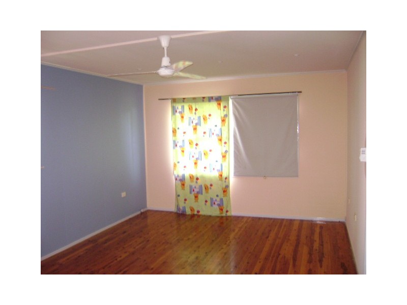 28 Wentworth Street, Leichhardt QLD 4305