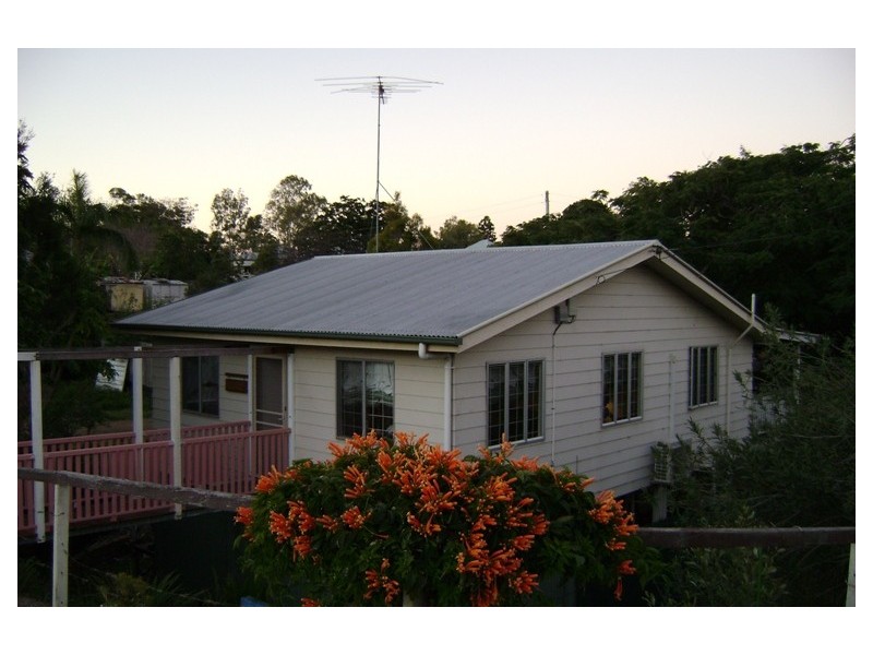 19 Macgregor Street, Woodend QLD 4305