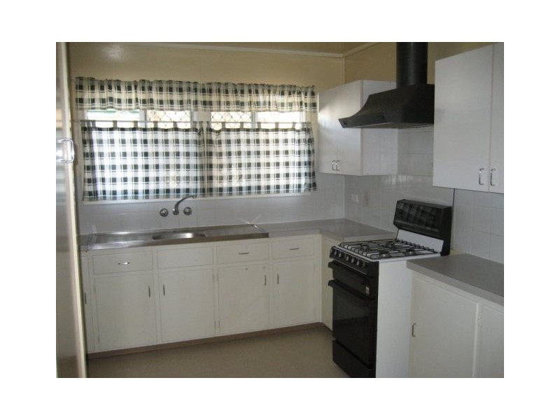 29 Chalk Street, Leichhardt QLD 4305