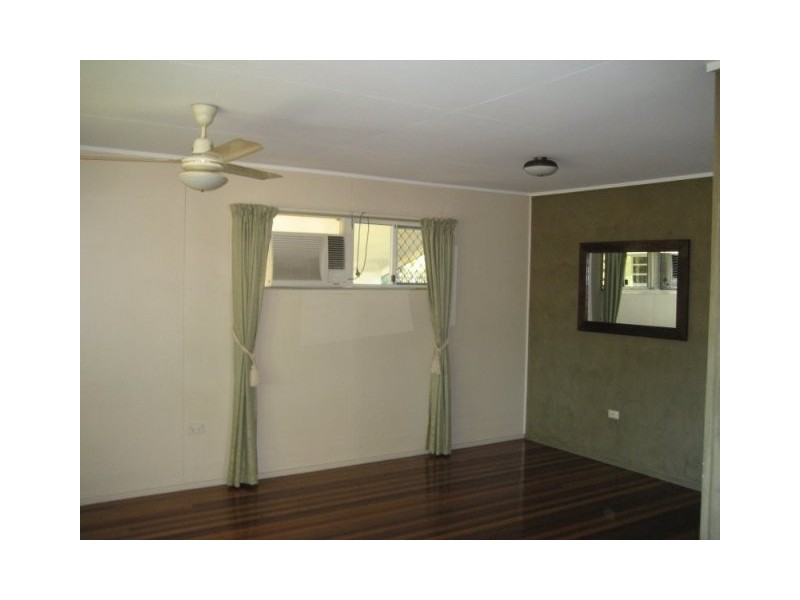 29 Chalk Street, Leichhardt QLD 4305
