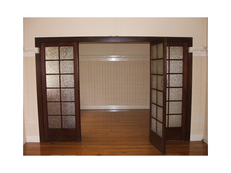 12 North Station Road, North Booval QLD 4304