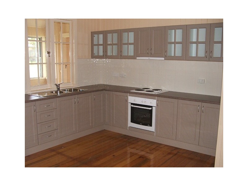 12 North Station Road, North Booval QLD 4304