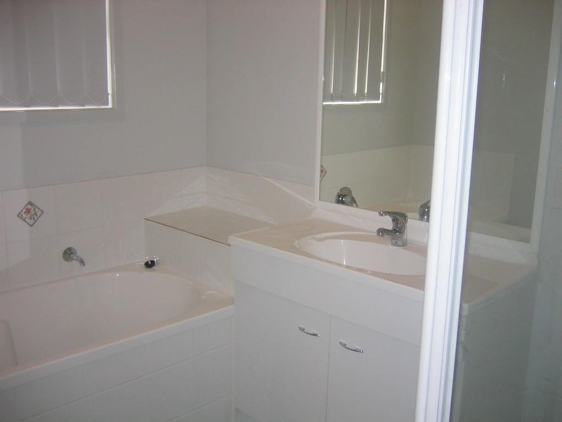 12 Des Arts Place, Wulkuraka QLD 4305
