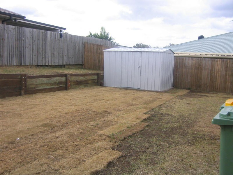 12 Des Arts Place, Wulkuraka QLD 4305