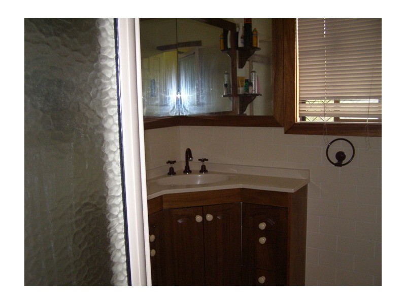 28 Perry Street, Churchill QLD 4305
