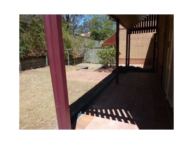 1/2 Beatrice Tallon Court, North Ipswich QLD 4305