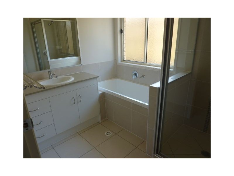 6 Julia Street, Brassall QLD 4305