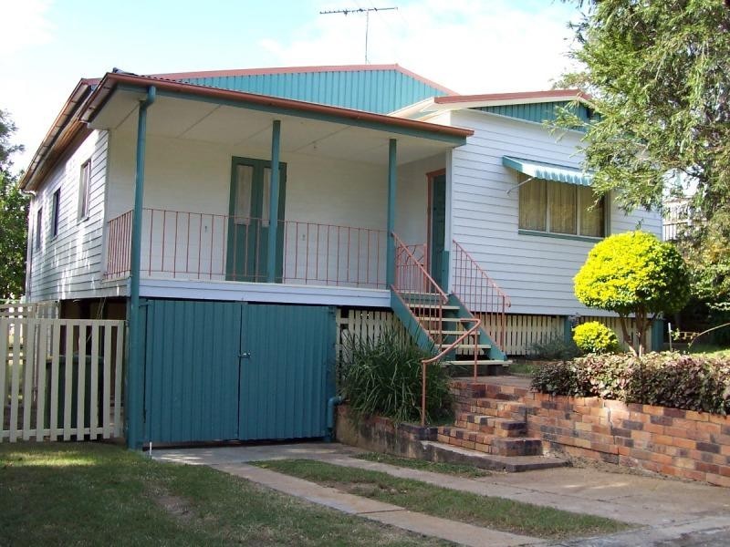 3 Fitzgerald Street, North Ipswich QLD 4305