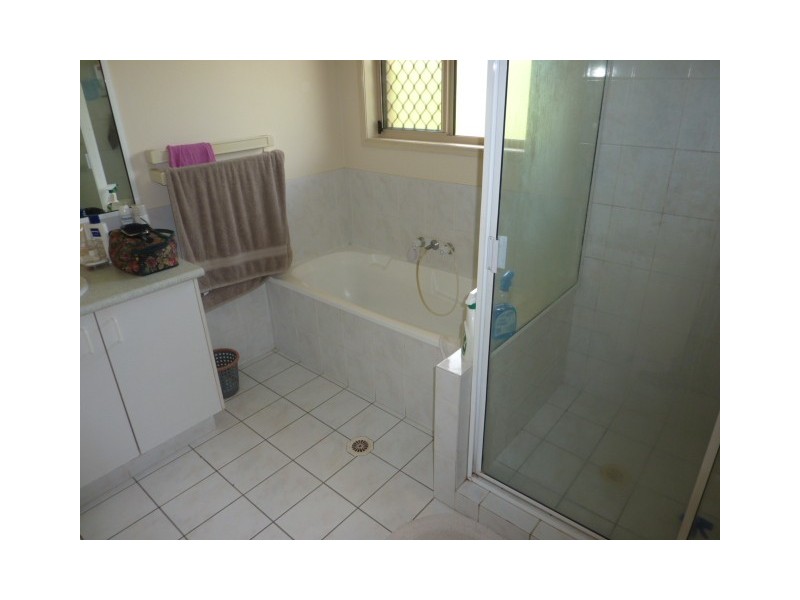 25 Victory Street, Raceview QLD 4305