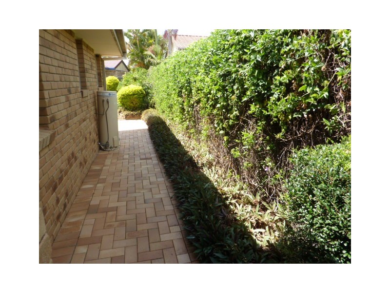 25 Victory Street, Raceview QLD 4305