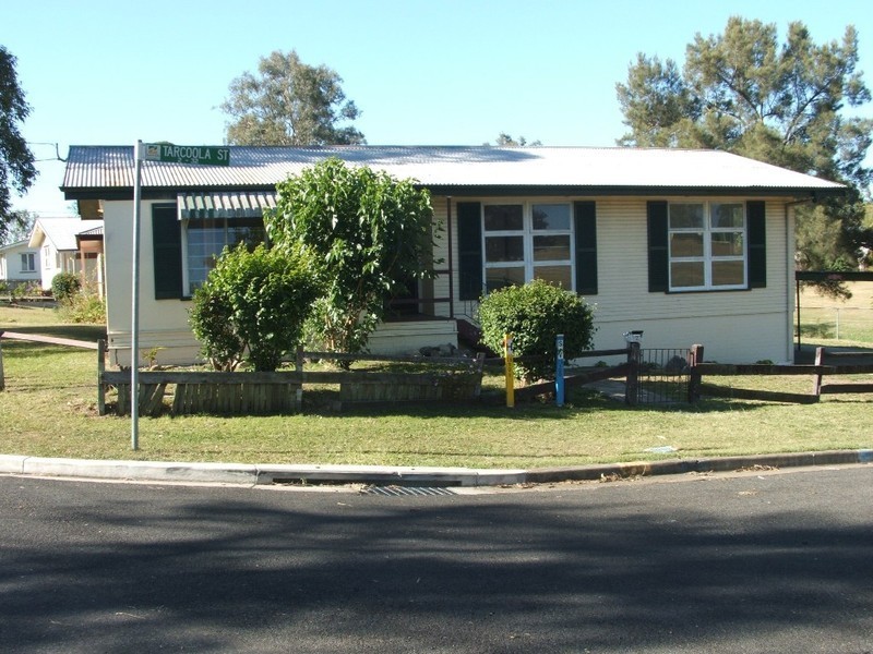 2 Tarcoola, East Ipswich QLD 4305