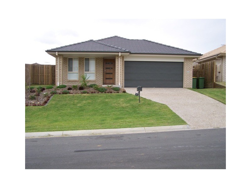 6 Julia Street, Brassall QLD 4305