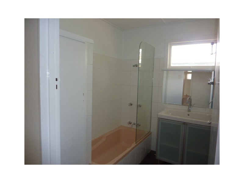 1 Trumper Street, East Ipswich QLD 4305