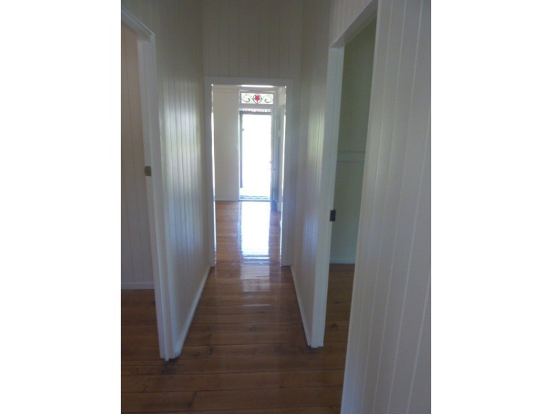 10 George Street, Blackstone QLD 4304