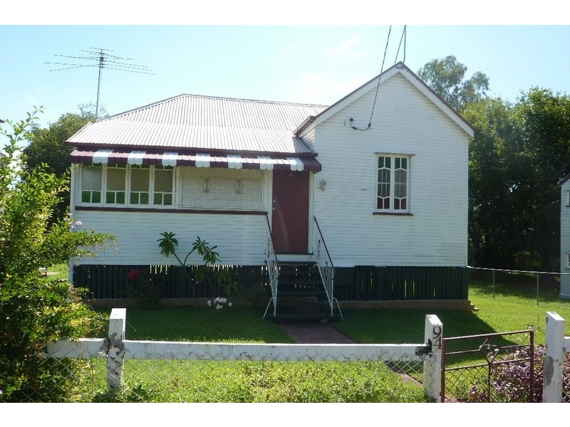 94 Downs Street, North Ipswich QLD 4305