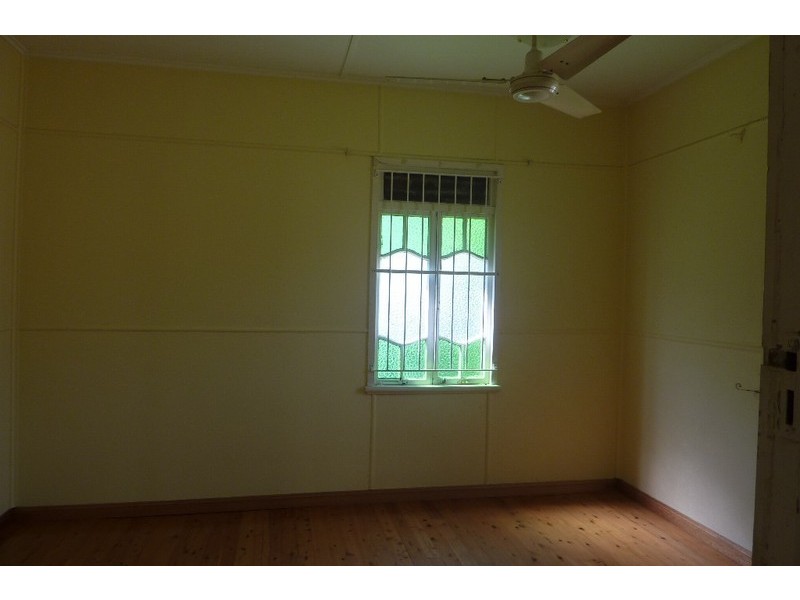 94 Downs Street, North Ipswich QLD 4305